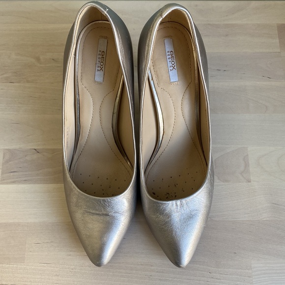 Geox Silver/Gold Pumps - Picture 5 of 7